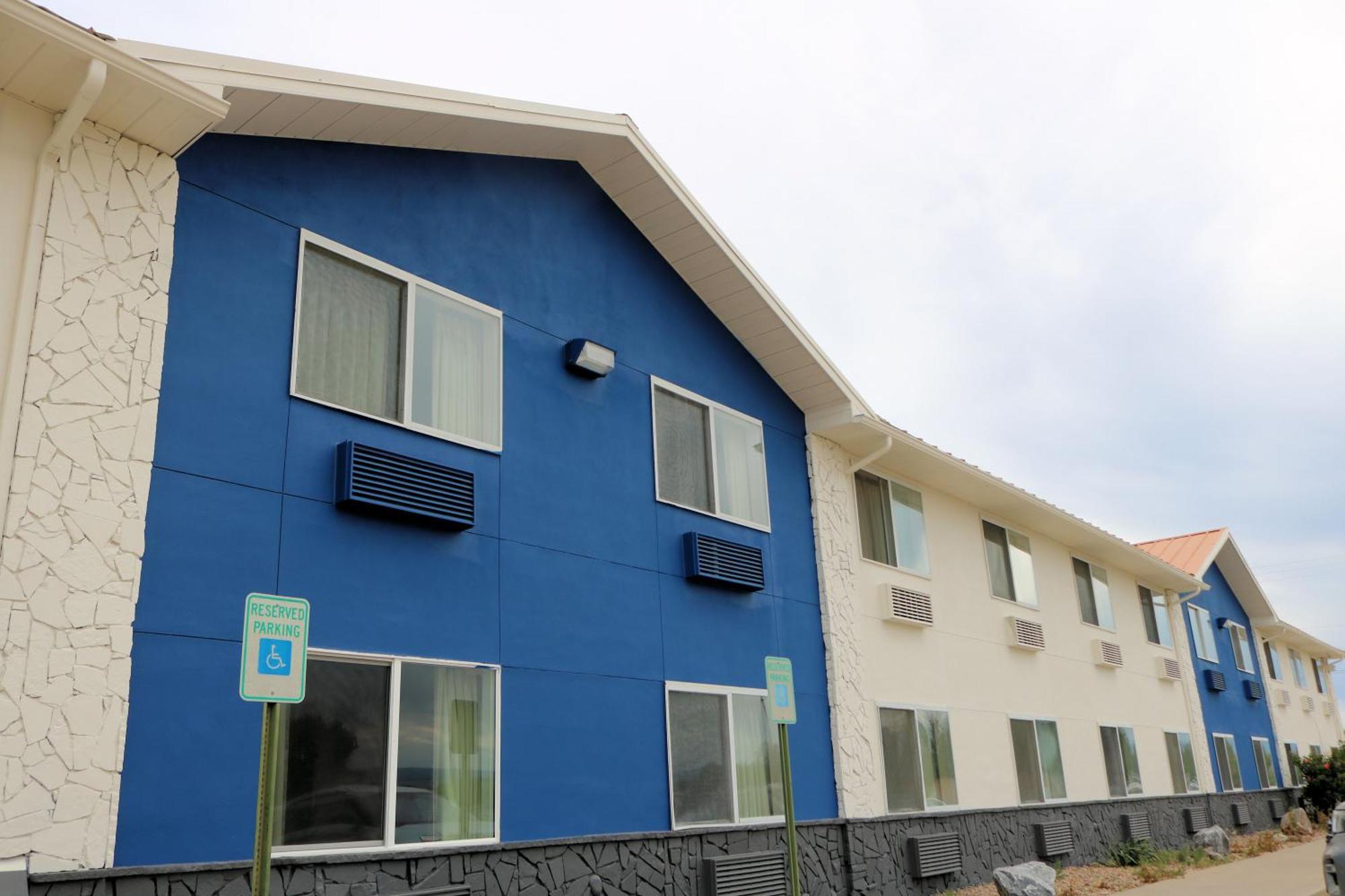 Best Western Montrose Inn Exterior photo