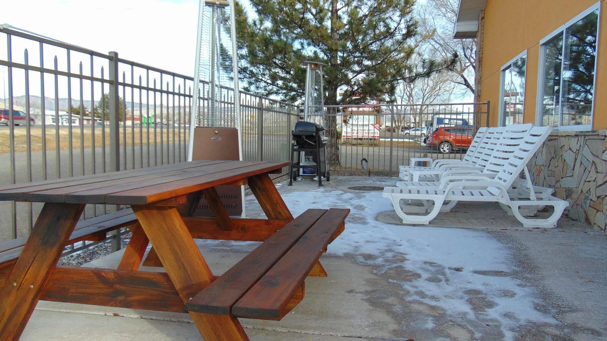 Best Western Montrose Inn Exterior photo